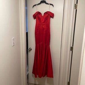 Red “pretty women” prom dress